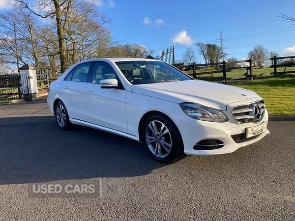 Begagnad Mercedes E220 SE 2015 Vit Sedan