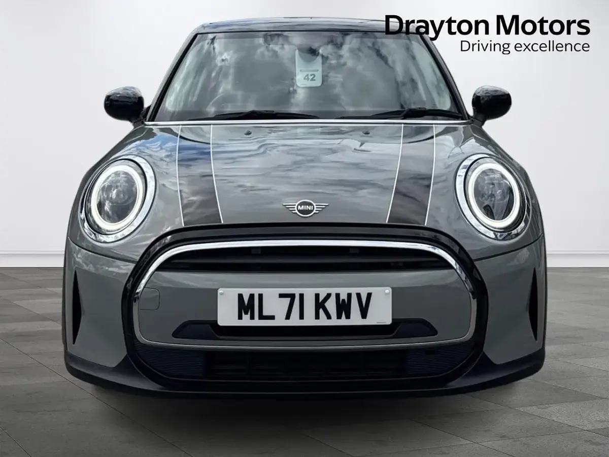 Used Mini Cooper Classic 136 HP (100 kW) 2021 Grey Hatchback