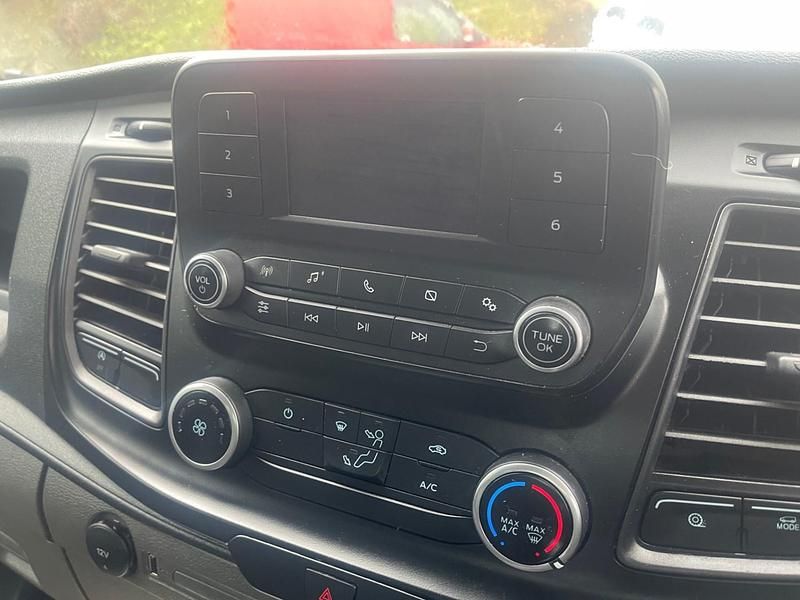 Used Ford Transit 130 HP (95 kW) 2021 White Sedan