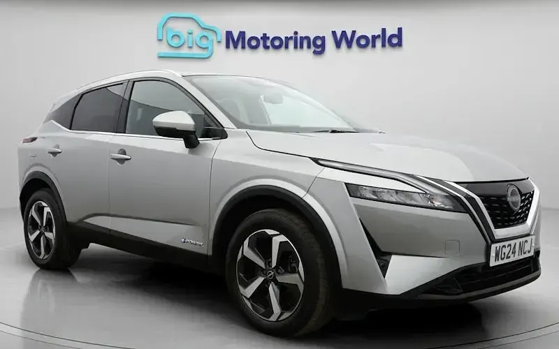 Begagnad Nissan Qashqai N-Connecta 190 HK (139 kW) 2023 SUV