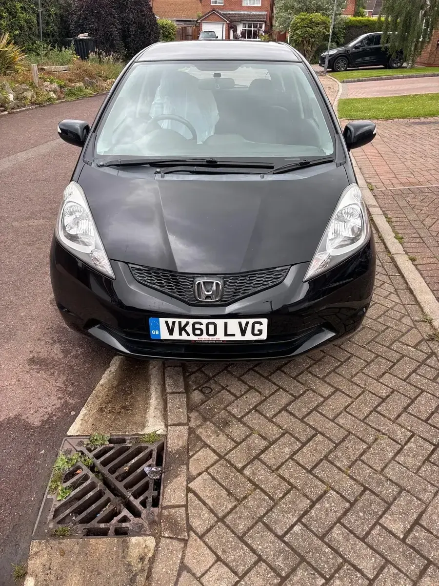 Used Honda Jazz ES 100 HP (73 kW) 2010 Black Hatchback