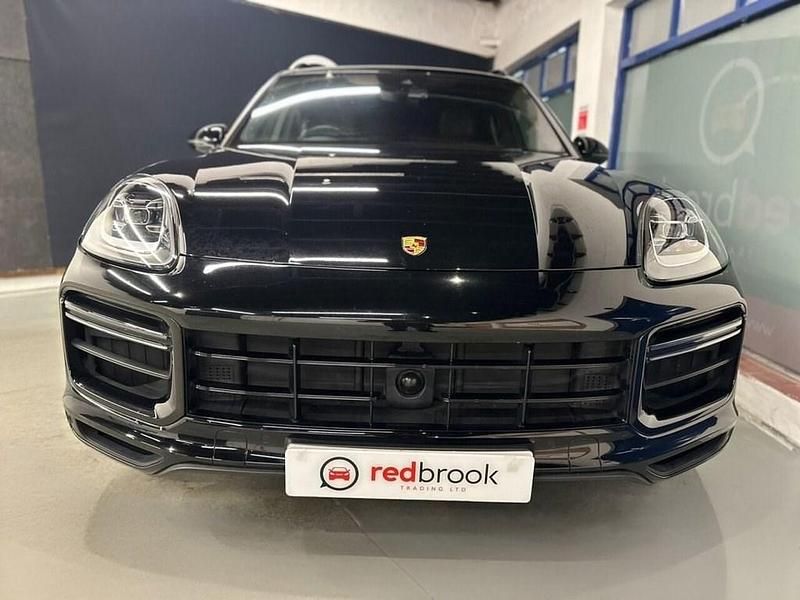 Used Porsche Cayenne Turbo 550 HP (404 kW) 2023 Black SUV