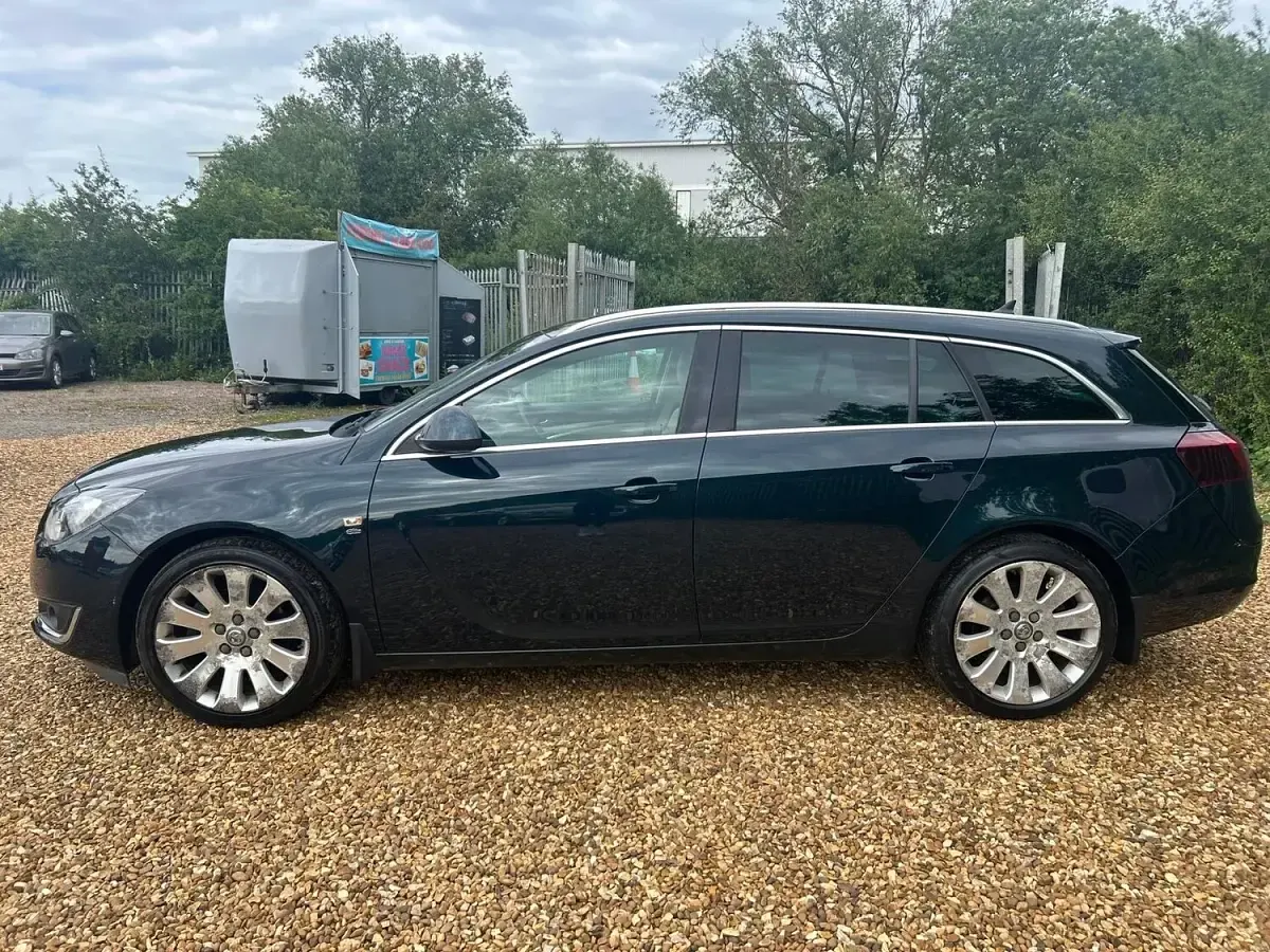 Used Vauxhall Insignia Elite 2014 Green Estate