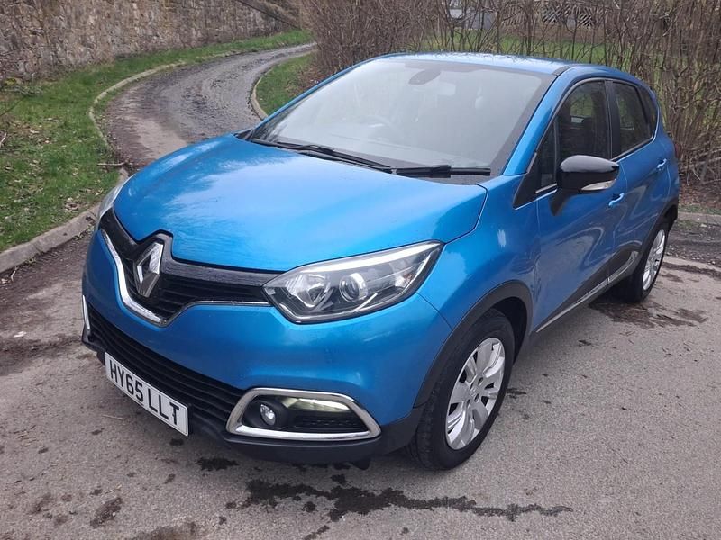 Usado Renault Captur Expression+ 90 HP (66 kW) 2015 Azul SUV