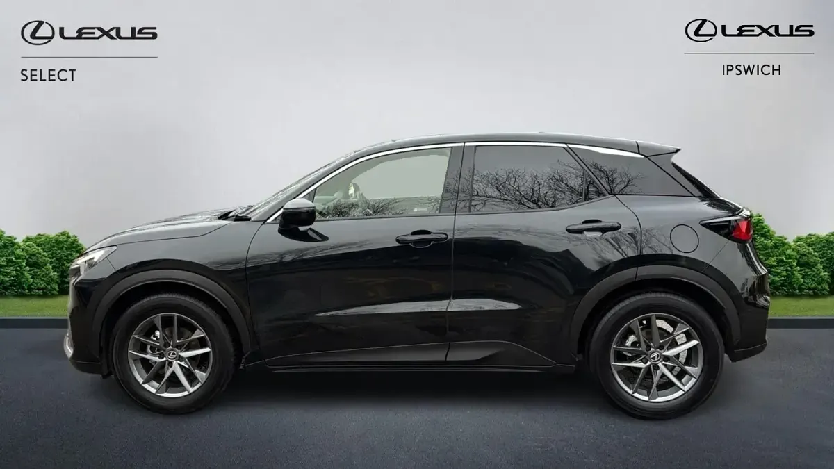 Used Lexus LBX 136 HP (100 kW) 2025 Black SUV