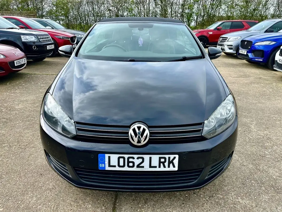 Used VW Golf Cabriolet SE 140 HP (102 kW) 2012 Black Cabriolet