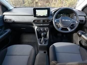 Used Dacia Jogger Extreme 140 HP (102 kW) 2024 Grey MPV
