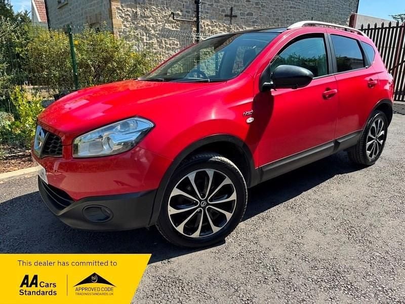 Red Used 2013 Nissan Qashqai N-TEC SUV | £2,995 (Good price) - Image 1/4