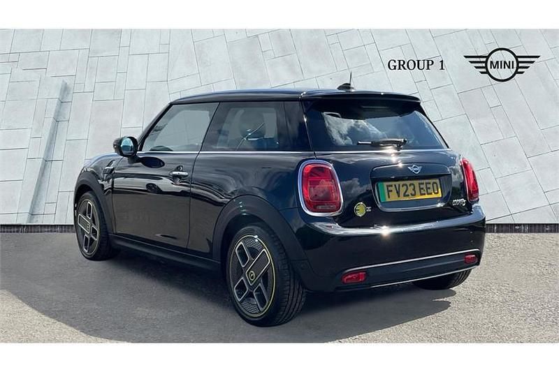 Used Mini Cooper S Level 2 135 kW (184 HP) 2023 Black Hatchback