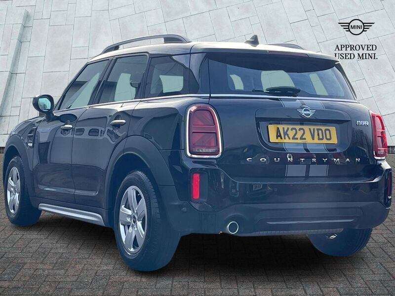 Used Mini Cooper Countryman Classic 134 HP (98 kW) 2022 Black SUV