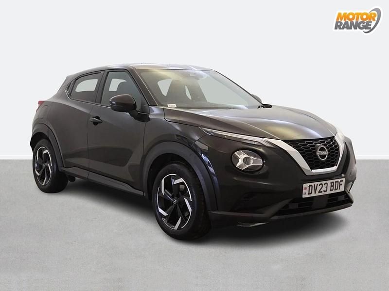 Black Used 2023 Nissan Juke N-Connecta SUV | £12,895 (Fair price) - Image 1/4