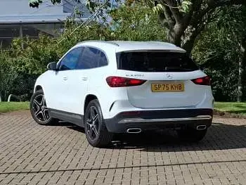 Used Mercedes GLA200 Executive 150 HP (110 kW) 2025 White SUV