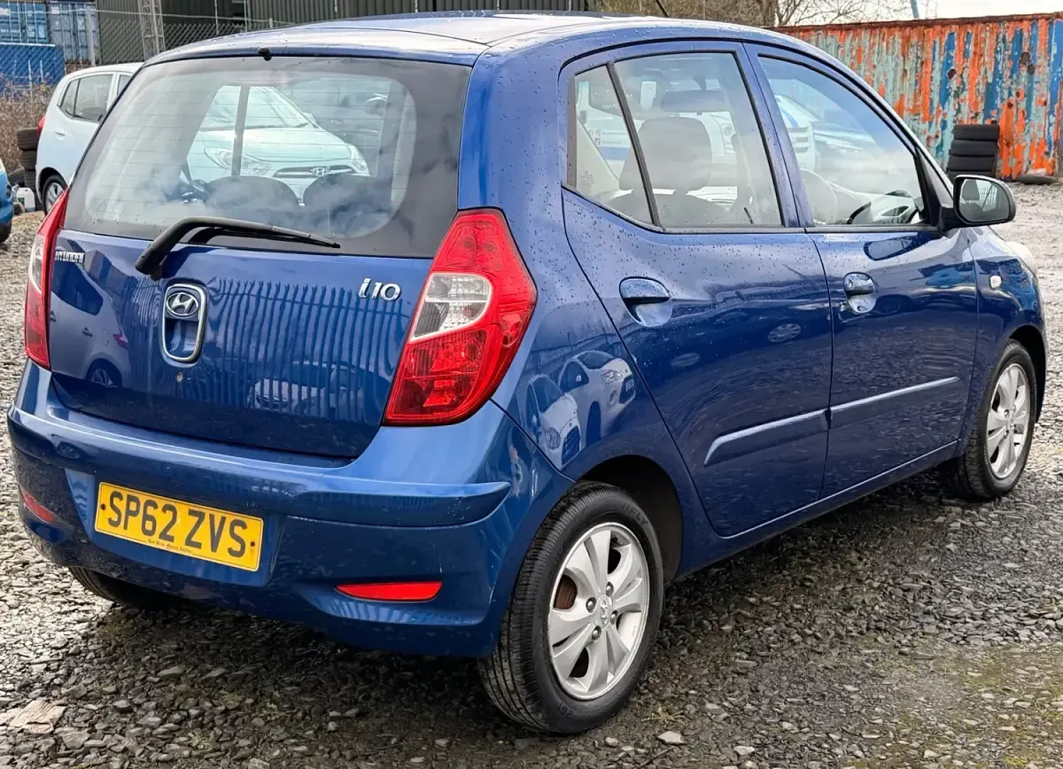 Usado Hyundai i10 Active 85 HP (62 kW) 2012 Azul Citadino