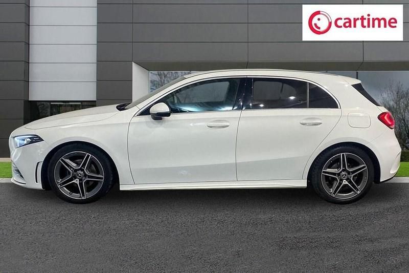 Used Mercedes A180 AMG line 136 HP (100 kW) 2019 White Hatchback
