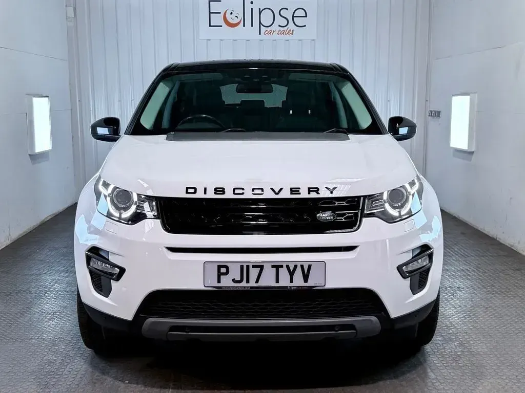 Used Land Rover Discovery Sport HSE 180 HP (132 kW) 2017 White SUV