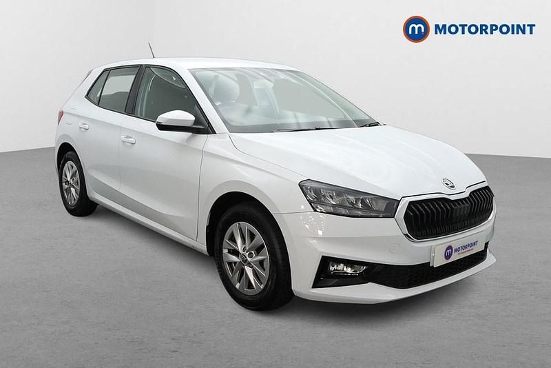 White Used 2023 Skoda Fabia Comfort Hatchback | £12,749 (Good price) - Image 1/4