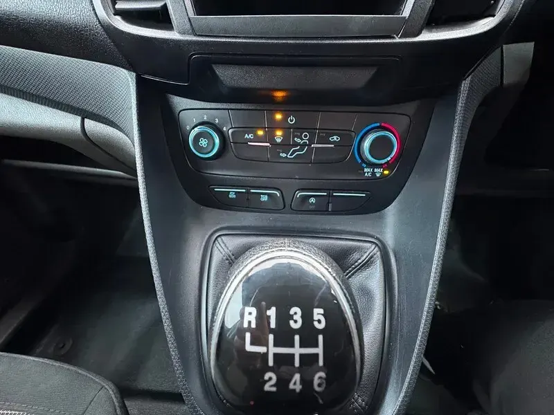 Begagnad Ford Transit Connect 100 HK (73 kW) 2021 Vit Minibuss