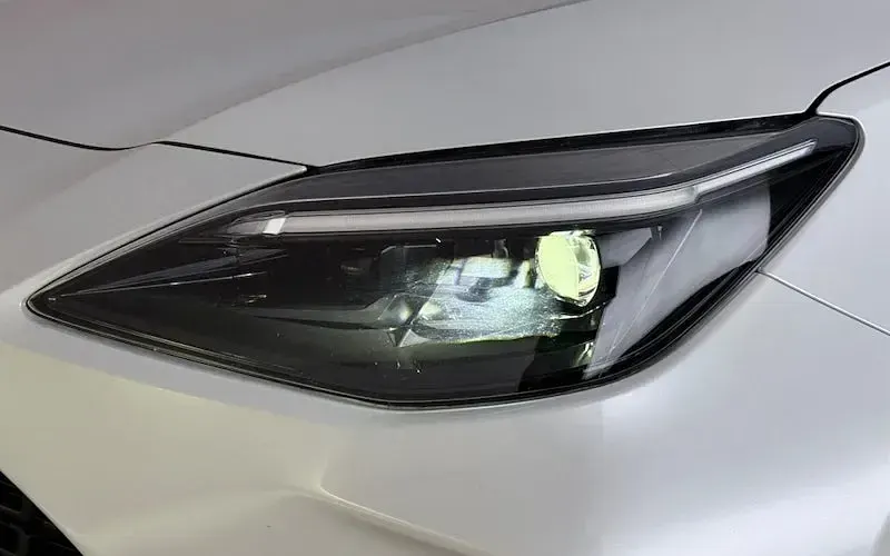 Used Toyota Yaris Cross Design 116 HP (85 kW) 2022 White SUV