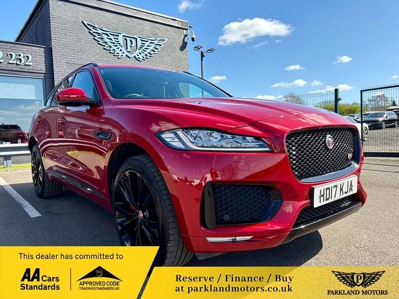 Begagnad Jaguar F-Pace Supercharged 2017 Röd SUV