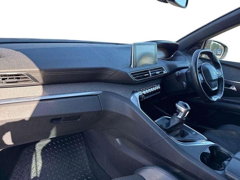 Used Peugeot 3008 GT-line 130 HP (95 kW) 2019 Black SUV