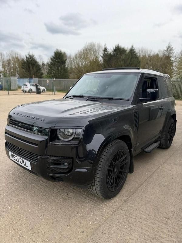 Used Land Rover Defender S 525 HP (386 kW) 2021 Black SUV