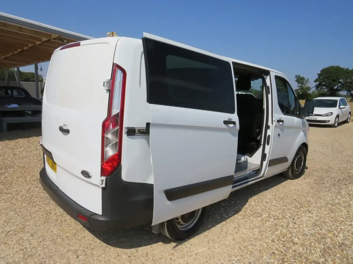 Used Ford Transit Custom 105 HP (77 kW) 2021 White Van