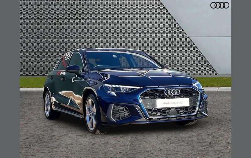 Used Audi A3 e-tron S-Line 200 HP (147 kW) 2024 Blue Hatchback