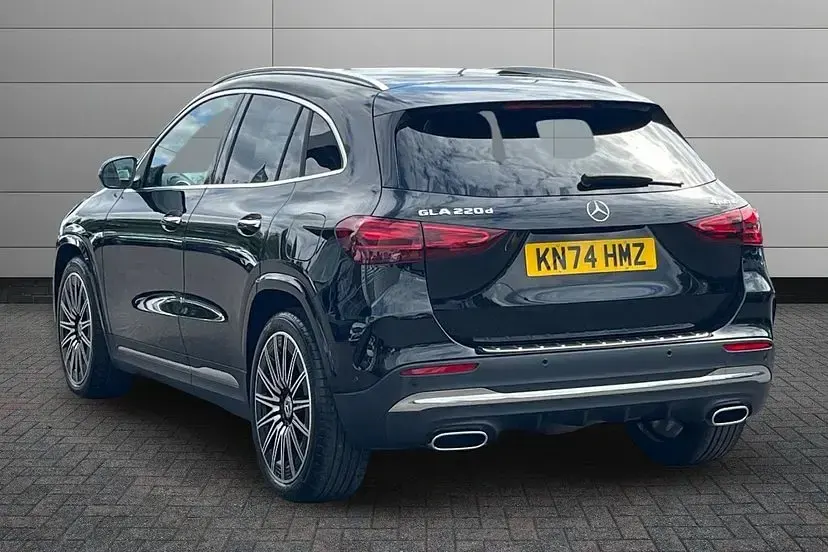 Used Mercedes GLA220 AMG line 187 HP (137 kW) 2024 Black SUV