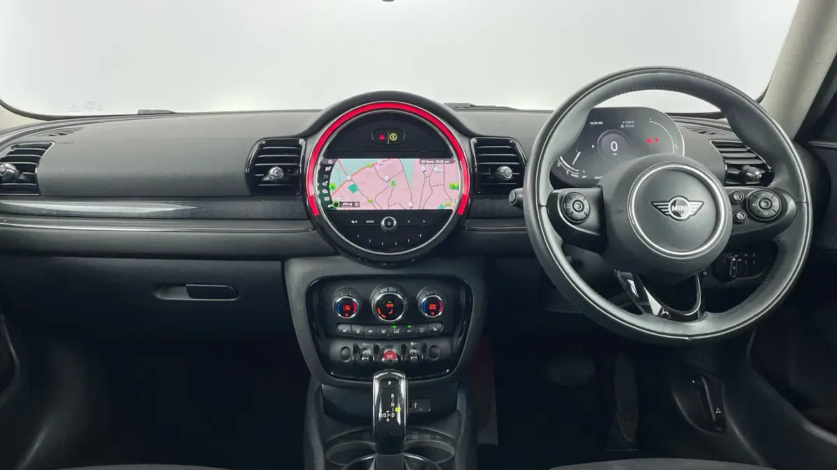 Used Mini Clubman Classic 136 HP (100 kW) 2021 Moonwalk grey Estate