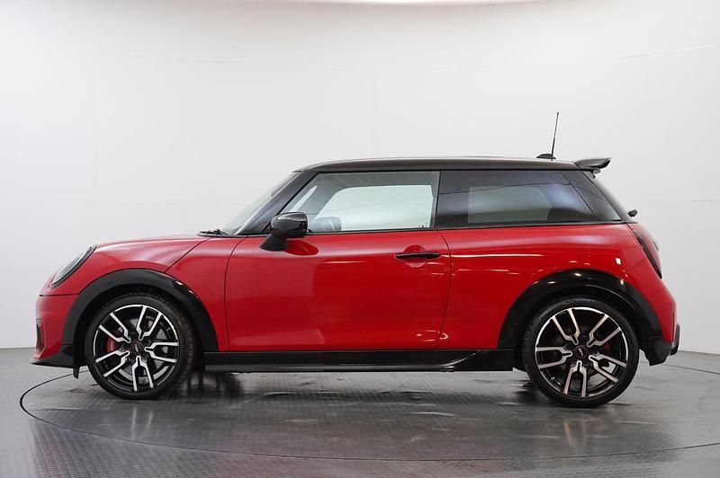 Used Mini John Cooper Works Hatch 228 HP (167 kW) 2025 Red Hatchback