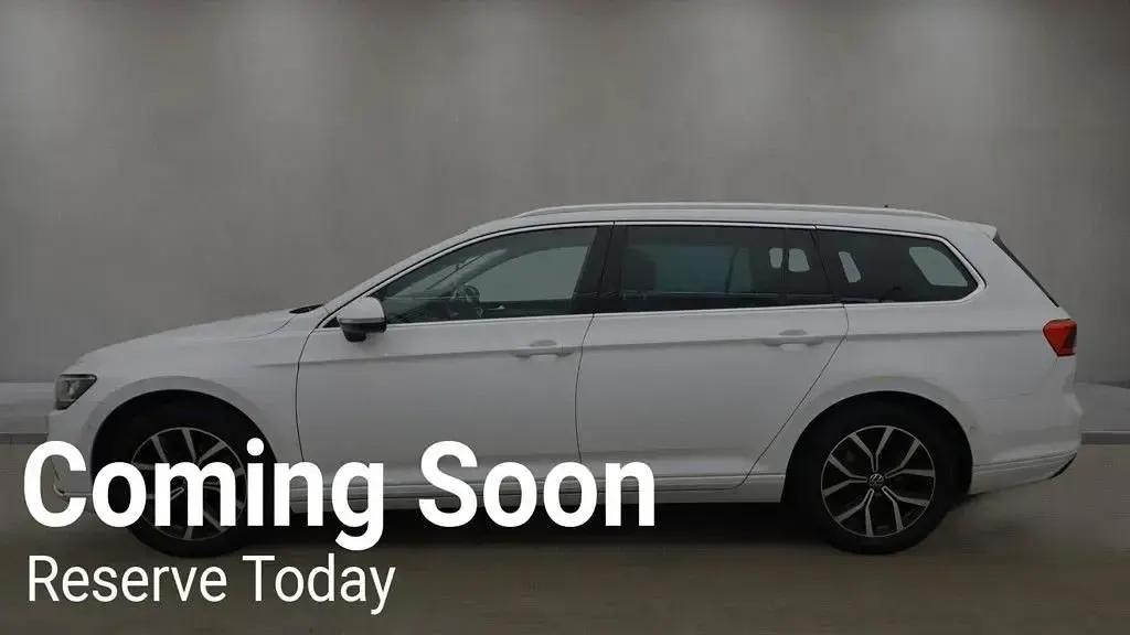Used VW Passat SEL 150 HP (110 kW) 2021 White Estate