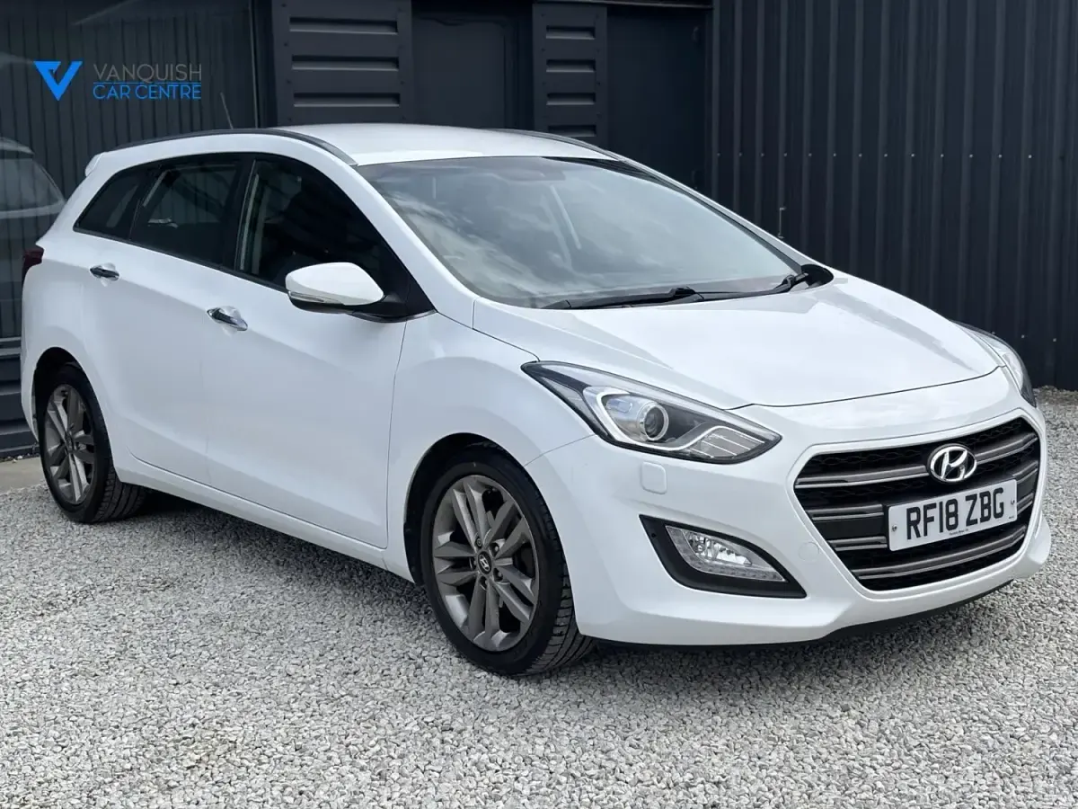 Second-hand Hyundai i30 Premium 136 CP (100 kW) 2018 Alb Break