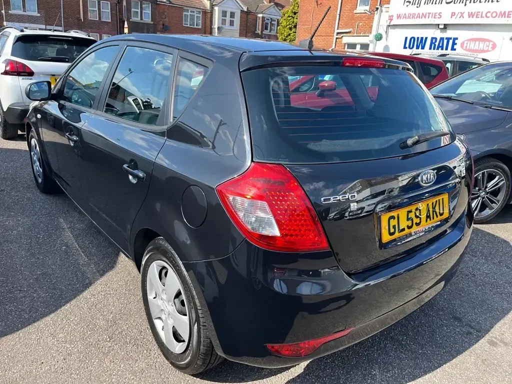 Used Kia Ceed 2009 Black Hatchback