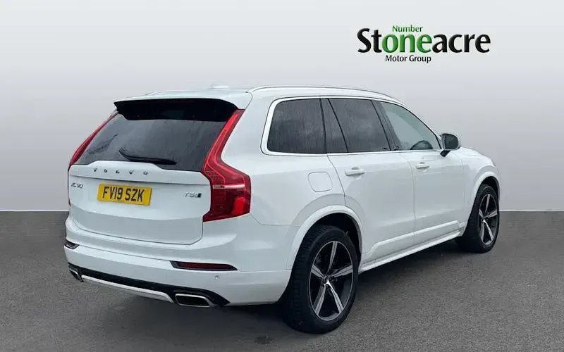 Used Volvo XC90 R-Design 250 HP (183 kW) 2019 White SUV