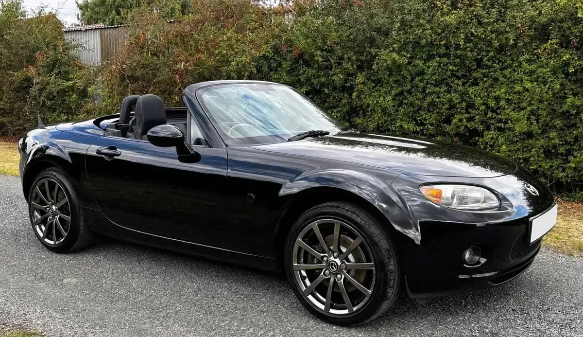 Used Mazda MX5 Inclusive 160 HP (117 kW) 2007 Black Cabriolet