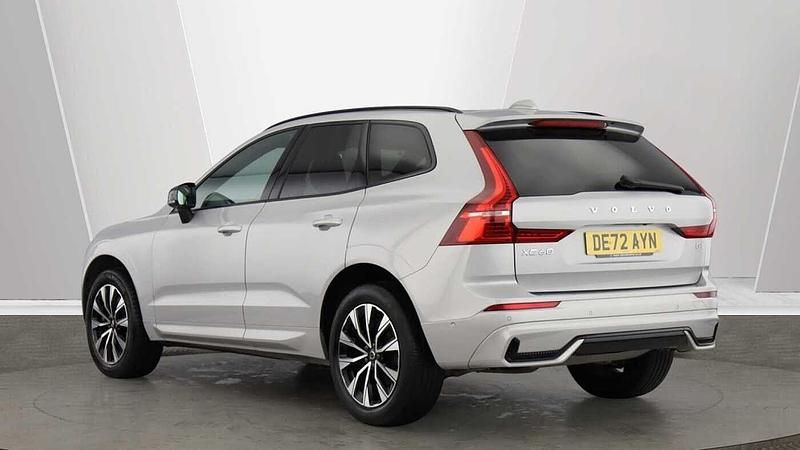 Used Volvo XC60 Plus 194 HP (142 kW) 2023 Silver SUV