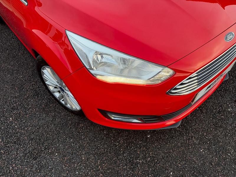 Gebraucht Ford C-MAX Titanium 120 PS (88 kW) 2018 Rot Van / Kleinbus