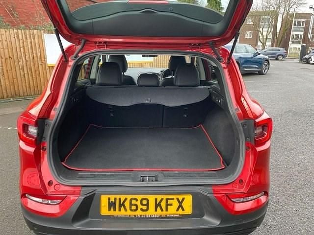 Used Renault Kadjar Iconic 115 HP (84 kW) 2019 Red SUV