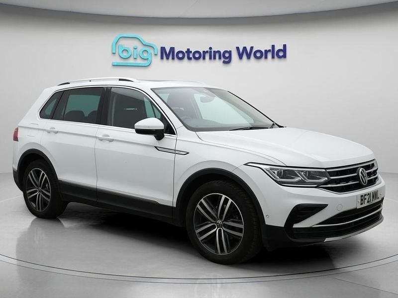 White Used 2021 VW Tiguan Elegance SUV | £19,500 (Good price) - Image 1/4