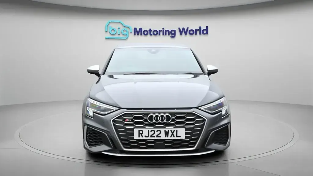 Begagnad Audi S3 Sportback 310 HK (228 kW) 2022 Grå Halvkombi