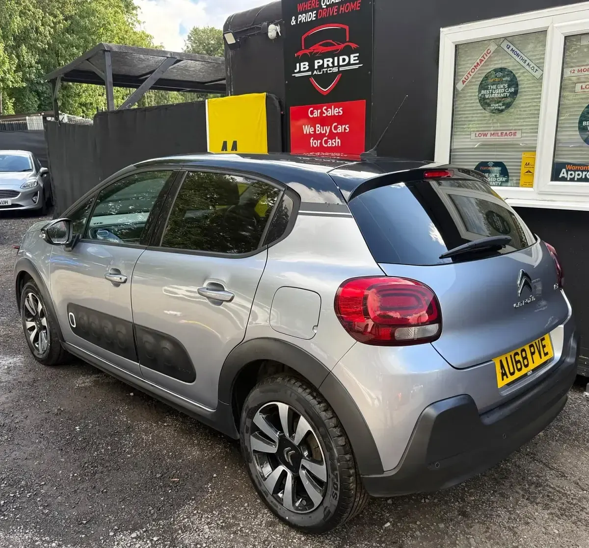 Used Citroën C3 Flair 80 HP (58 kW) 2018 Grey Hatchback