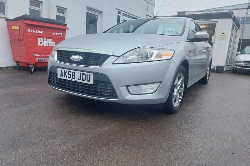 Silver Used 2008 Ford Mondeo Zetec Hatchback | £2,495 (Fair price) - Image 1/1