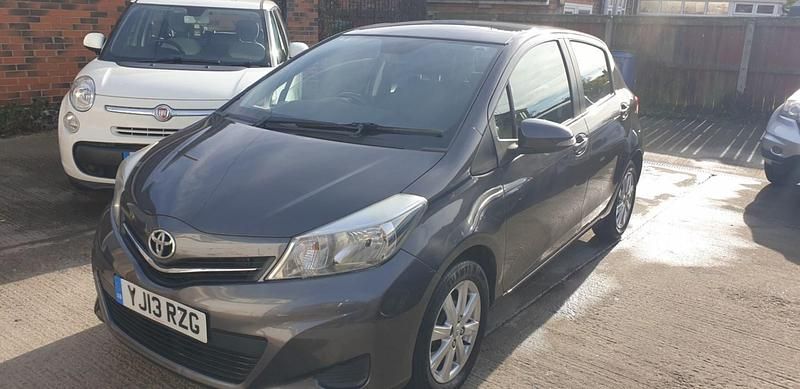 Grey Used 2013 Toyota Yaris Hatchback | £4,895 (Fair price) - Image 1/4
