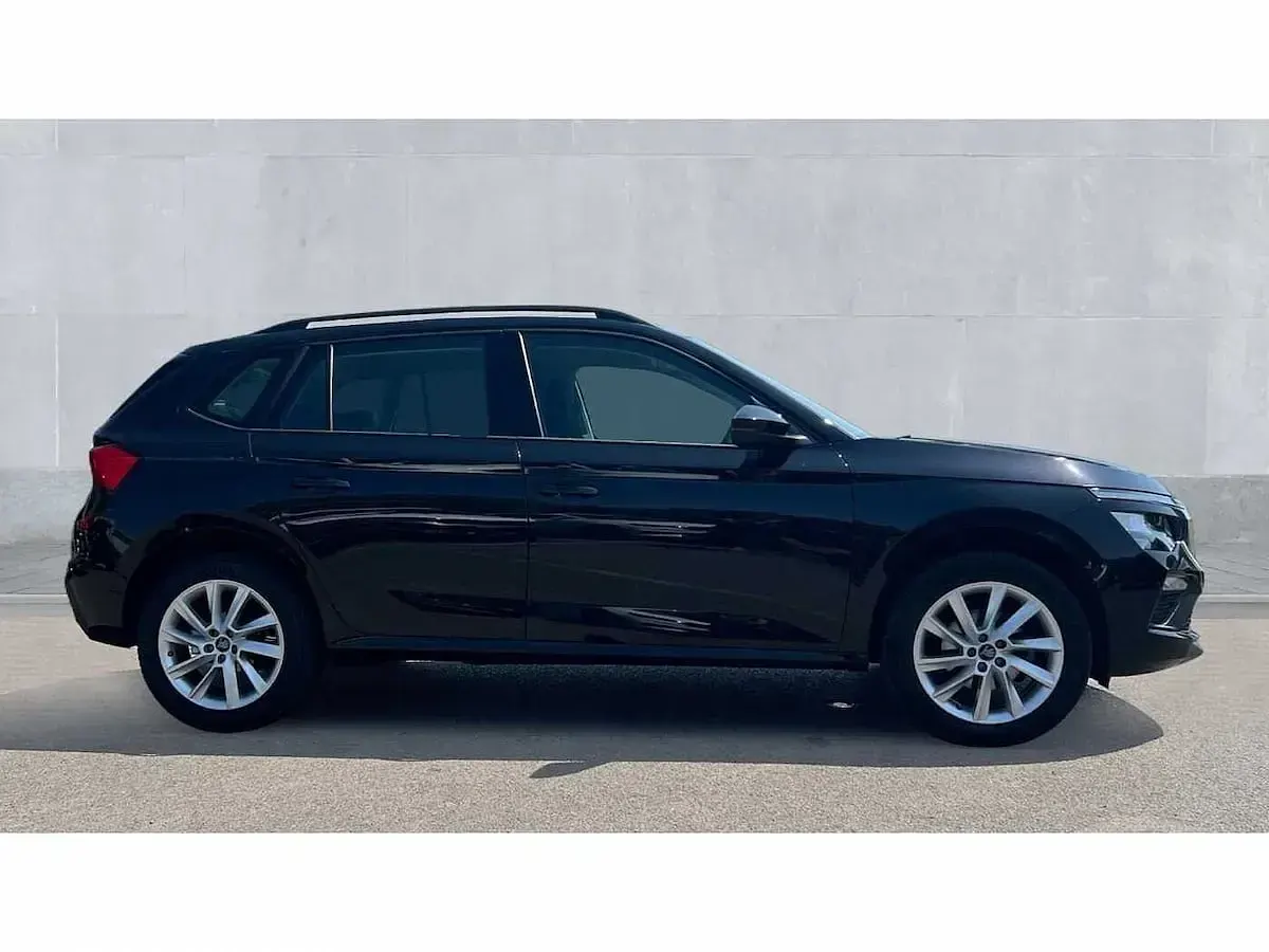 Used Skoda Kamiq SE 116 HP (85 kW) 2025 Black magic pearl effect SUV