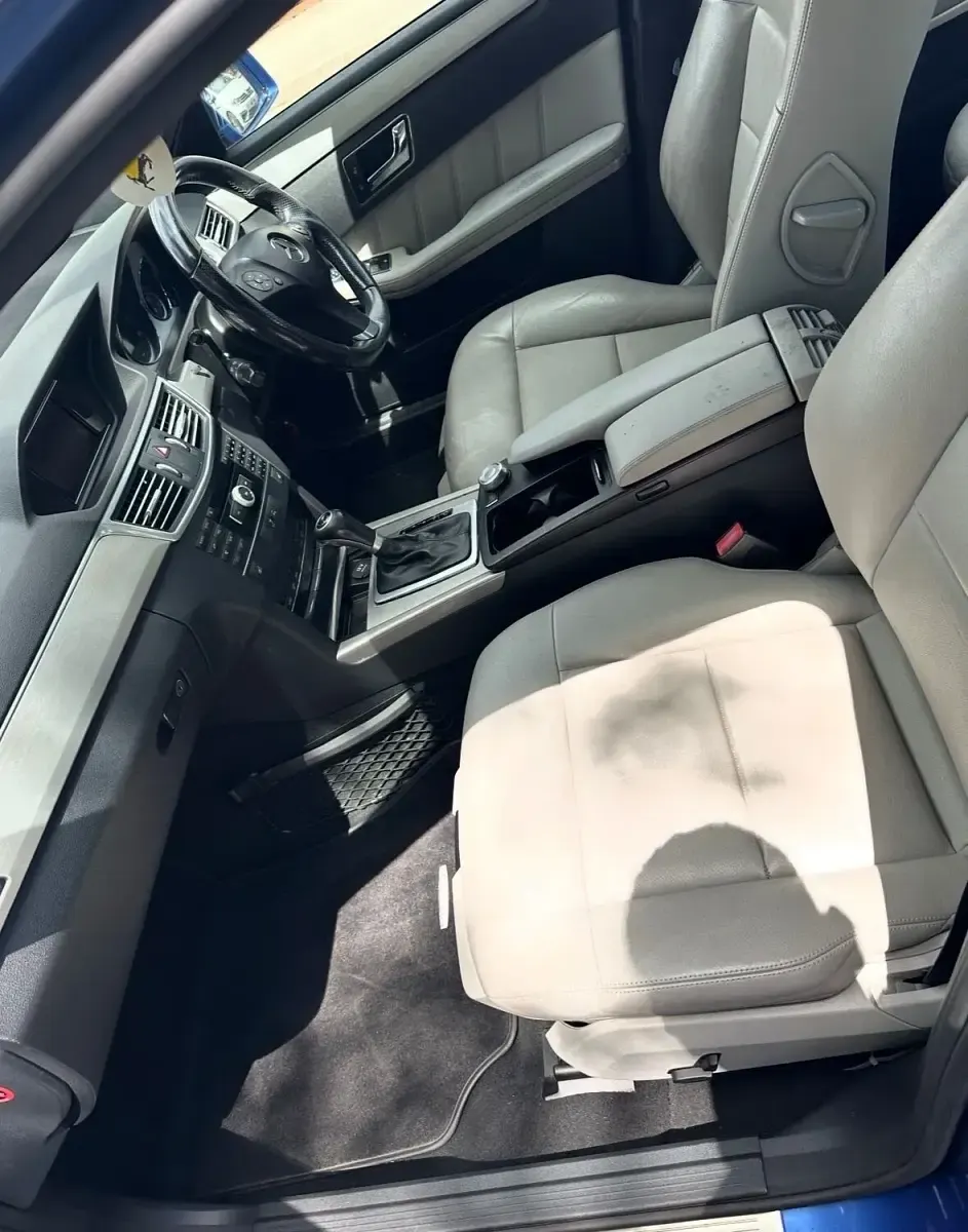 Used Mercedes E220 2011 Blue Sedan