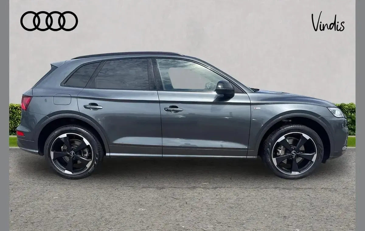 Used Audi Q5 Black Edition 241 HP (177 kW) 2020 Grey SUV