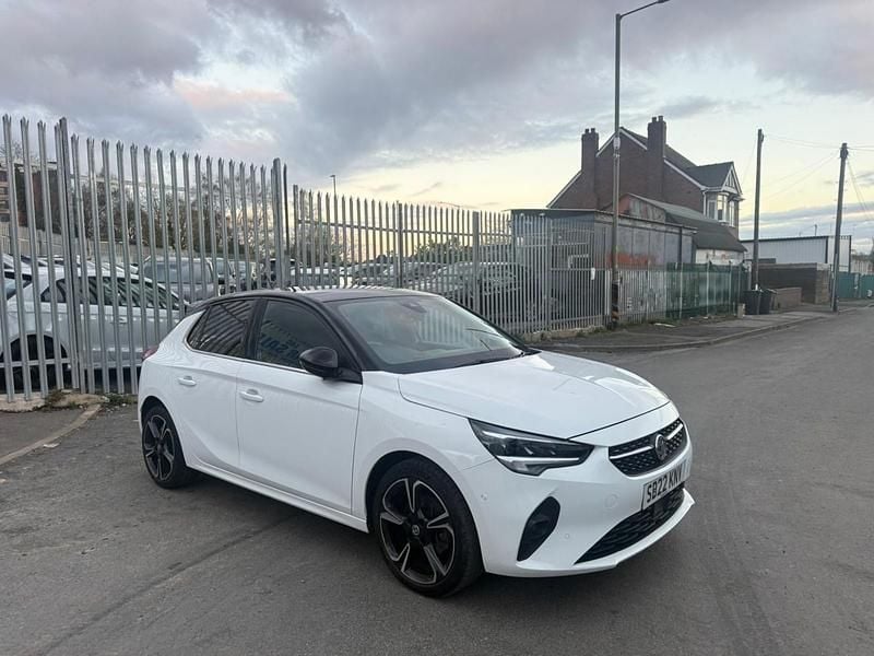 Used Vauxhall Corsa Edition 100 HP (73 kW) 2022 White Hatchback