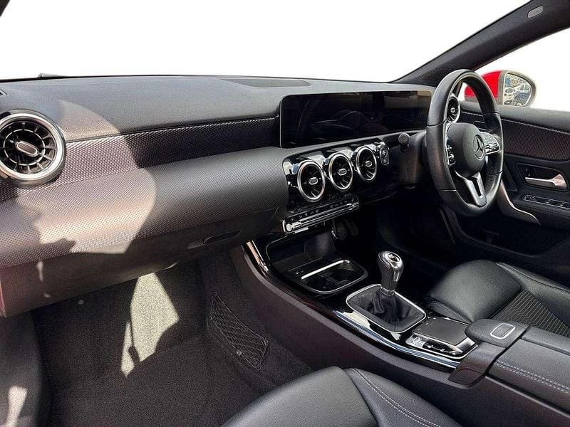 Used Mercedes A180 Executive 134 HP (98 kW) 2019 Red Hatchback