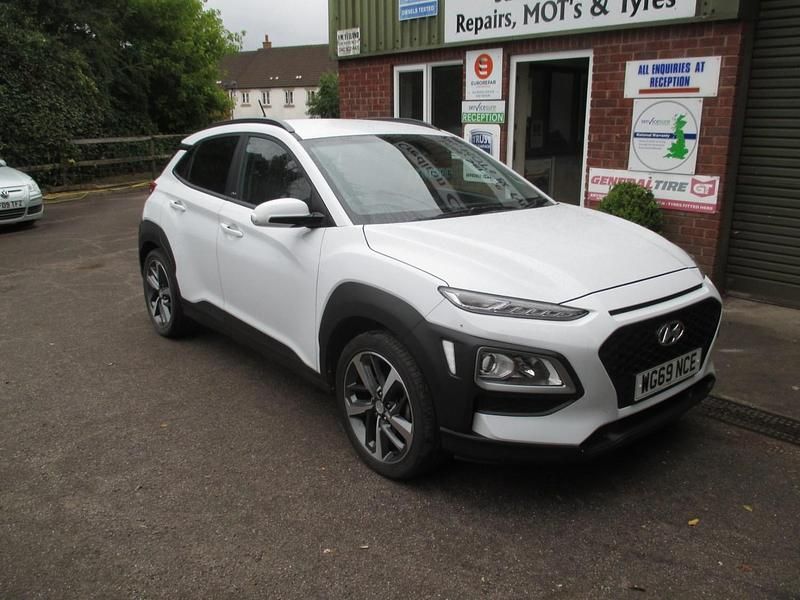 White Used 2019 Hyundai Kona Edition SUV | £11,495 (Good price) - Image 1/4