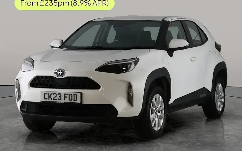 Used Toyota Yaris Hybrid 116 HP (85 kW) 2026 Estate